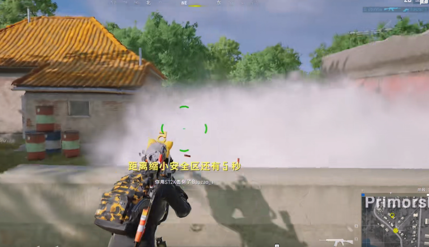 绝地求生怎么跳围墙上